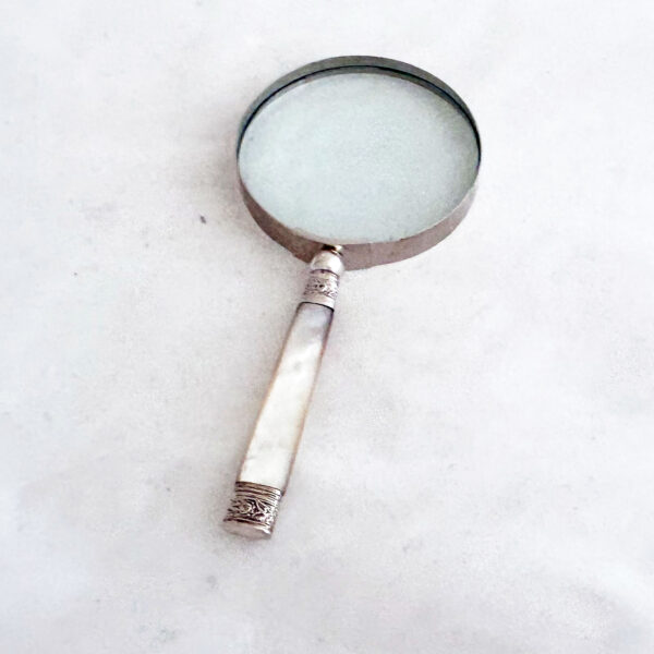 MAGNIFYING GLASSES - Image 6