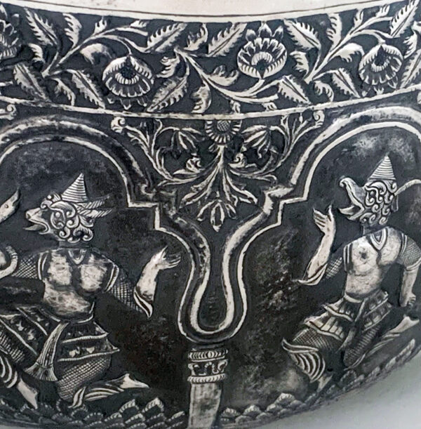 LARGE BURMESE SILVER BOWL - Image 4