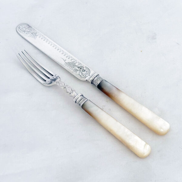 MOTHER OF PEARL HANDLED EATERS - Image 7